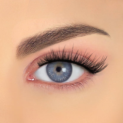 LOLA Pre-Glued Natural Volume False Eyelashes